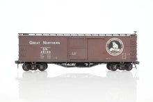 Load image into Gallery viewer, HO Brass NPP - Nickel Plate Products GN - Great Northern 40' Boxcar KC Brake Version Custom Painted and Weathered No.26186