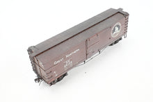Load image into Gallery viewer, HO Brass NPP - Nickel Plate Products GN - Great Northern 40' Boxcar KC Brake Version Custom Painted and Weathered No.26186
