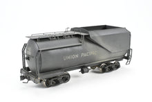 Load image into Gallery viewer, O Brass U.S. Hobbies UP - Union Pacific TTT Class 2-10-2 Custom Painted No. 5038 Can Motor Weathered REBOXX