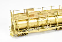 Load image into Gallery viewer, HO Brass CON Westside Model Co. SP - Southern Pacific Fire Train Set T-1 4-6-0 and Two Tank Cars - Missing 2 Ladders