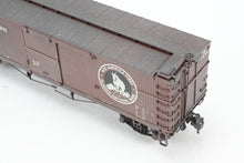 Load image into Gallery viewer, HO Brass NPP - Nickel Plate Products GN - Great Northern 40' Boxcar KC Brake Version Custom Painted and Weathered No.26186