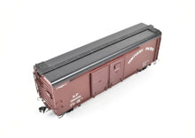 Load image into Gallery viewer, HO Brass W&R Enterprises NP - Northern Pacific 40' Round Roof Auto Box Car Paintes