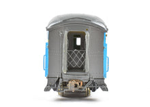 Load image into Gallery viewer, HO Brass Oriental Limited GN - Great Northern Heavyweight Coach #990-995 CP