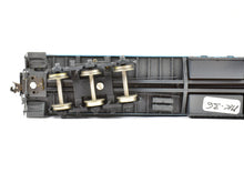 Load image into Gallery viewer, HO Brass Oriental Limited GN - Great Northern Heavyweight Coach #990-995 CP