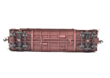 Load image into Gallery viewer, HO Brass W&R Enterprises NP - Northern Pacific 40' Round Roof Auto Box Car Paintes