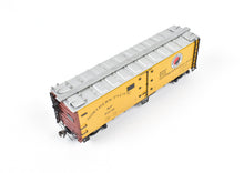 Load image into Gallery viewer, HO Brass CIL - Challenger Imports NP - Northern Pacific Steel Ice Refrigerator F/P Light Weathering