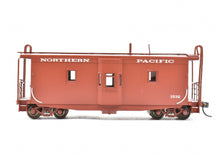 Load image into Gallery viewer, HO Brass CON OMI - Overland Models, Inc. NP - Northern Pacific Wood Bay Window Caboose FP No. 1532