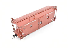 Load image into Gallery viewer, HO Brass CON OMI - Overland Models, Inc. NP - Northern Pacific Wood Bay Window Caboose FP No. 1532
