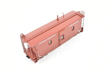 Load image into Gallery viewer, HO Brass CON OMI - Overland Models, Inc. NP - Northern Pacific Wood Bay Window Caboose FP No. 1532