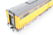 Load image into Gallery viewer, O Brass OMI - Overland Models, Inc. MILW - Milwaukee Road EMD E8/9B w/o Port Holes Custom Painted No. 32B AS-IS