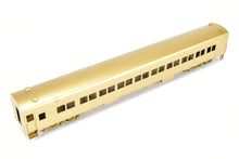 Load image into Gallery viewer, HO Brass Oriental Limited GN - Great Northern Heavyweight Streamstyled Deluxe Coach Nos. 944-949