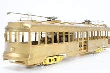 Load image into Gallery viewer, HO Brass Suydam PE - Pacific Electric "Hollywood Car" Modernized Style Center Entrance