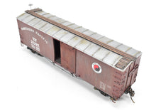 Load image into Gallery viewer, O Scale Wood Mullet River Model Works Kit 403220 NP - Northern Pacific 40' Truss Rod Boxcar Pro-Built and Painted NOB