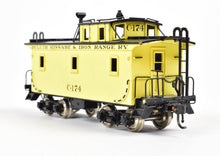 Load image into Gallery viewer, HO Brass PFM - SKI DM&IR - Duluth Missabe & Iron Range Wood Caboose FP #C-174