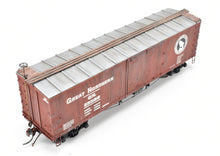 Load image into Gallery viewer, O Scale Wood Mullet River Model Works Kit 403221 GN - Great Northern 40' Truss Rod Boxcar Pro-Built and Painted NOB
