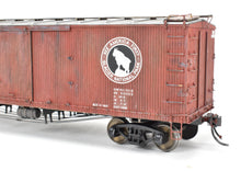 Load image into Gallery viewer, O Scale Wood Mullet River Model Works Kit 403221 GN - Great Northern 40' Truss Rod Boxcar Pro-Built and Painted NOB