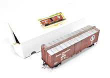 Load image into Gallery viewer, O Scale Wood Mullet River Model Works Kit 403221 GN - Great Northern 40' Truss Rod Boxcar Pro-Built and Painted NOB