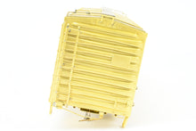 Load image into Gallery viewer, O Brass PSC - Precision Scale Co. Various Roads 40’ PS-1 Single Door Boxcar w/6’ Wide Superior Doors + Separate Pullman Doors