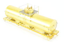 Load image into Gallery viewer, O Brass PSC - Precision Scale Co. 10,000 Gallon ACF Tank Car