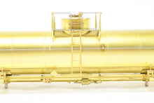 Load image into Gallery viewer, O Brass PSC - Precision Scale Co. 10,000 Gallon ACF Tank Car