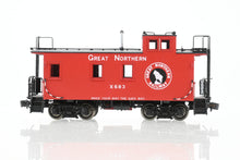 Load image into Gallery viewer, HO Brass CIL - Challenger Imports GN - Great Northern 25' Wood Caboose Later Version FP X683