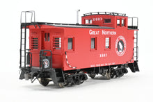 Load image into Gallery viewer, HO Brass CIL - Challenger Imports GN - Great Northern 25' Wood Caboose Later Version FP X683