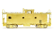 Load image into Gallery viewer, HO Brass OMI - Overland Models, Inc. D&H - Delaware & Hudson International Wide-Vision Caboose