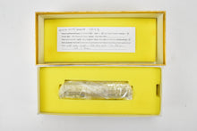 Load image into Gallery viewer, HO Brass Oriental Limited UP - Union Pacific EMD GP9 1750 HP MB Version Cabless Booster