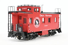 Load image into Gallery viewer, HO Brass CIL - Challenger Imports GN - Great Northern 25' Wood Caboose Later Version FP X683