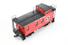 Load image into Gallery viewer, HO Brass CIL - Challenger Imports GN - Great Northern 25' Wood Caboose Later Version FP X683
