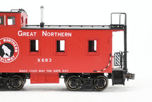 Load image into Gallery viewer, HO Brass CIL - Challenger Imports GN - Great Northern 25' Wood Caboose Later Version FP X683