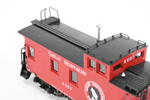 Load image into Gallery viewer, HO Brass CIL - Challenger Imports GN - Great Northern 25' Wood Caboose Later Version FP X683