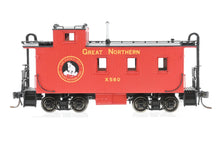 Load image into Gallery viewer, HO Brass CIL - Challenger Imports GN - Great Northern 25' Wood Caboose Early Version FP X580