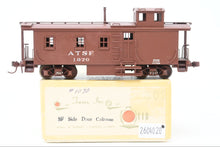 Load image into Gallery viewer, HO Brass Trains Inc. AT&SF - Santa Fe Side-Door Caboose Custom Painted No. 1070
