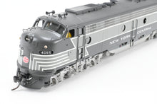 Load image into Gallery viewer, HO Brass OMI - Overland Models, Inc. NYC - New York Central EMD E8A Pro-Painted No. 4065 W/Light Weathering