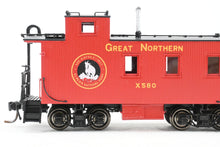 Load image into Gallery viewer, HO Brass CIL - Challenger Imports GN - Great Northern 25' Wood Caboose Early Version FP X580