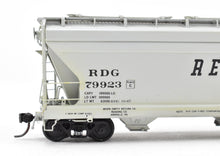 Load image into Gallery viewer, HO Brass OMI - Overland Models, Inc. RDG - Reading ACF 3-Bay Centerflow 4650 Covered Hopper w/ 3 Long Hatches CP No. 79923