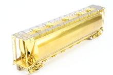 Load image into Gallery viewer, O Brass OMI - Overland Models, Inc. Wabash/N&W - Norfolk & Western/IT - Illinois Terminal HC-60 Cylindrical Covered Hopper