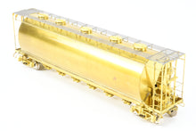Load image into Gallery viewer, O Brass OMI - Overland Models, Inc. Wabash/N&W - Norfolk & Western/IT - Illinois Terminal HC-60 Cylindrical Covered Hopper