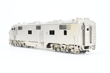 Load image into Gallery viewer, HO Brass Oriental Limited CB&Q - Burlington Route EMD E7A 2000 HP Factory Plated Version