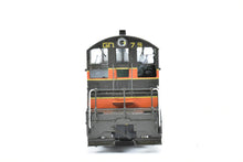 Load image into Gallery viewer, HO Brass PSC - Precision Scale Co. GN - Great Northern EMC/EMD SW-1 Phase III Intermediate FP #79