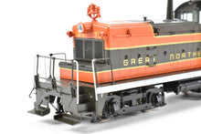 Load image into Gallery viewer, HO Brass PSC - Precision Scale Co. GN - Great Northern EMC/EMD SW-1 Phase III Intermediate FP #79