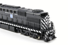 Load image into Gallery viewer, HO Brass Key Imports ATSF - Santa Fe RSD-15 (DL-600B) Low-Hood CS #69 FP But Un-Numbered