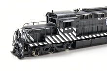 Load image into Gallery viewer, HO Brass Key Imports ATSF - Santa Fe RSD-15 (DL-600B) Low-Hood CS #69 FP But Un-Numbered