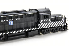 Load image into Gallery viewer, HO Brass Key Imports ATSF - Santa Fe RSD-15 (DL-600B) Low-Hood CS #69 FP But Un-Numbered
