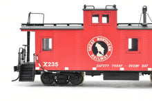 Load image into Gallery viewer, HO Brass OMI - Overland Models, Inc. GN - Great Northern 30' Plywood Sheath Caboose C/P X235