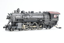 Load image into Gallery viewer, HO Brass W&R Enterprises NP - Northern Pacific Q-5 4-6-2 Factory Painted No. 2228 With Light Weathering