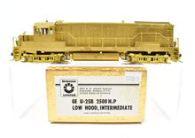 Load image into Gallery viewer, HO Brass Oriental Limited Various Roads GE U-25B 2500 HP Low Hood intermediate U/P