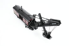 Load image into Gallery viewer, O Diecast TWH Collectibles Various Roads 1/48th Scale Bucyrus Steam Shovel Working Details!