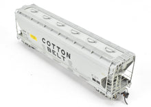 Load image into Gallery viewer, HO Brass OMI - Overland Models, Inc. SSW - Cotton Belt ACF 3-Bay Centerflow 4650 Covered Hopper w/ 6 Round Hatches,CP No. 78749